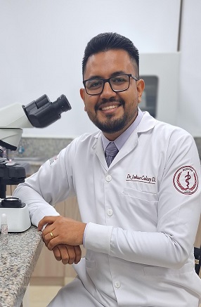 Dr. Joshua Culcay Delgado